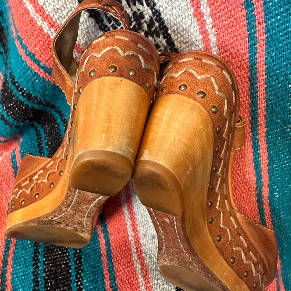 Frye platform sandal, sz 9 - Picture 4 of 4